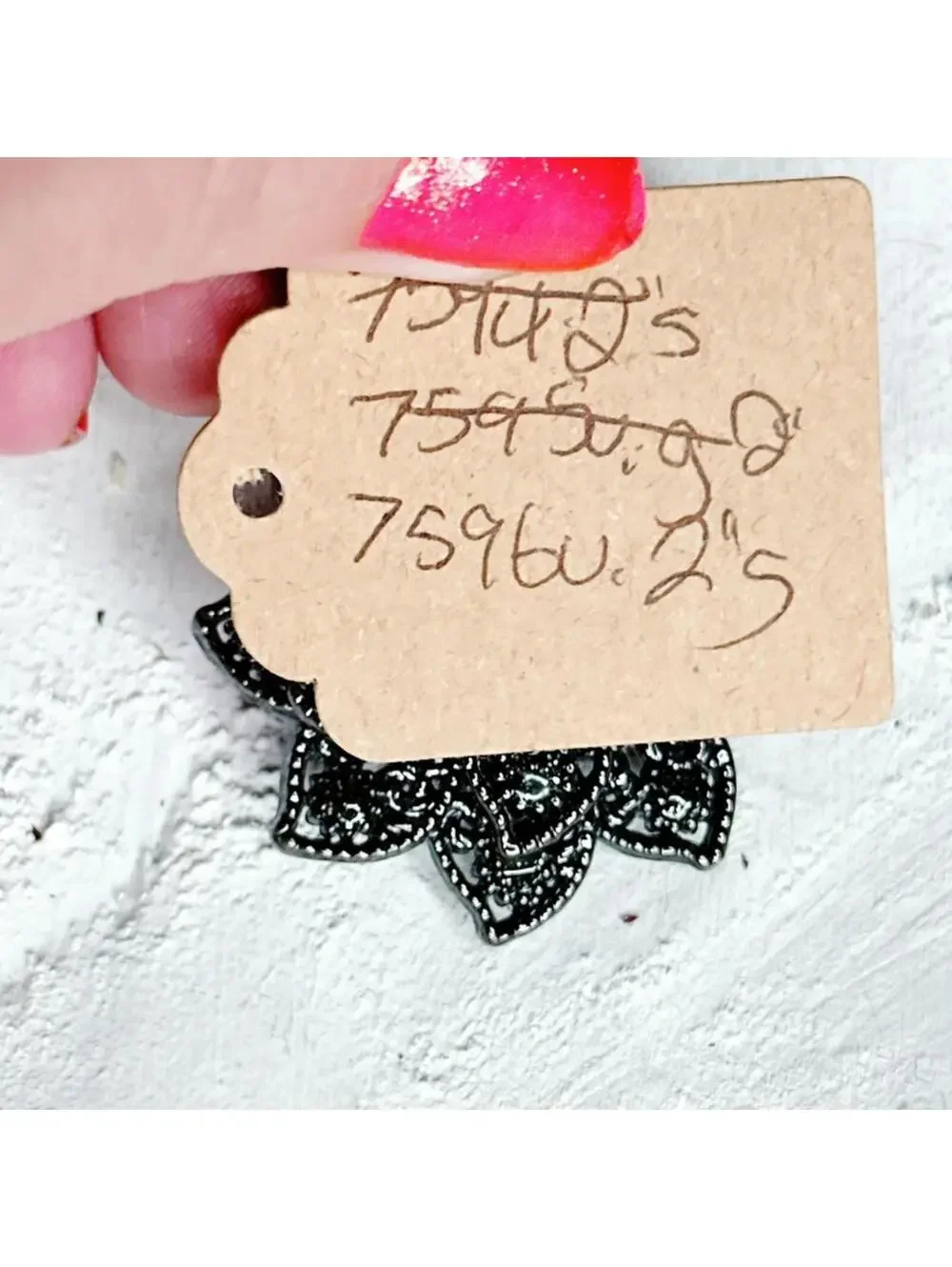 7569u. Gunmetal Flower Brooch